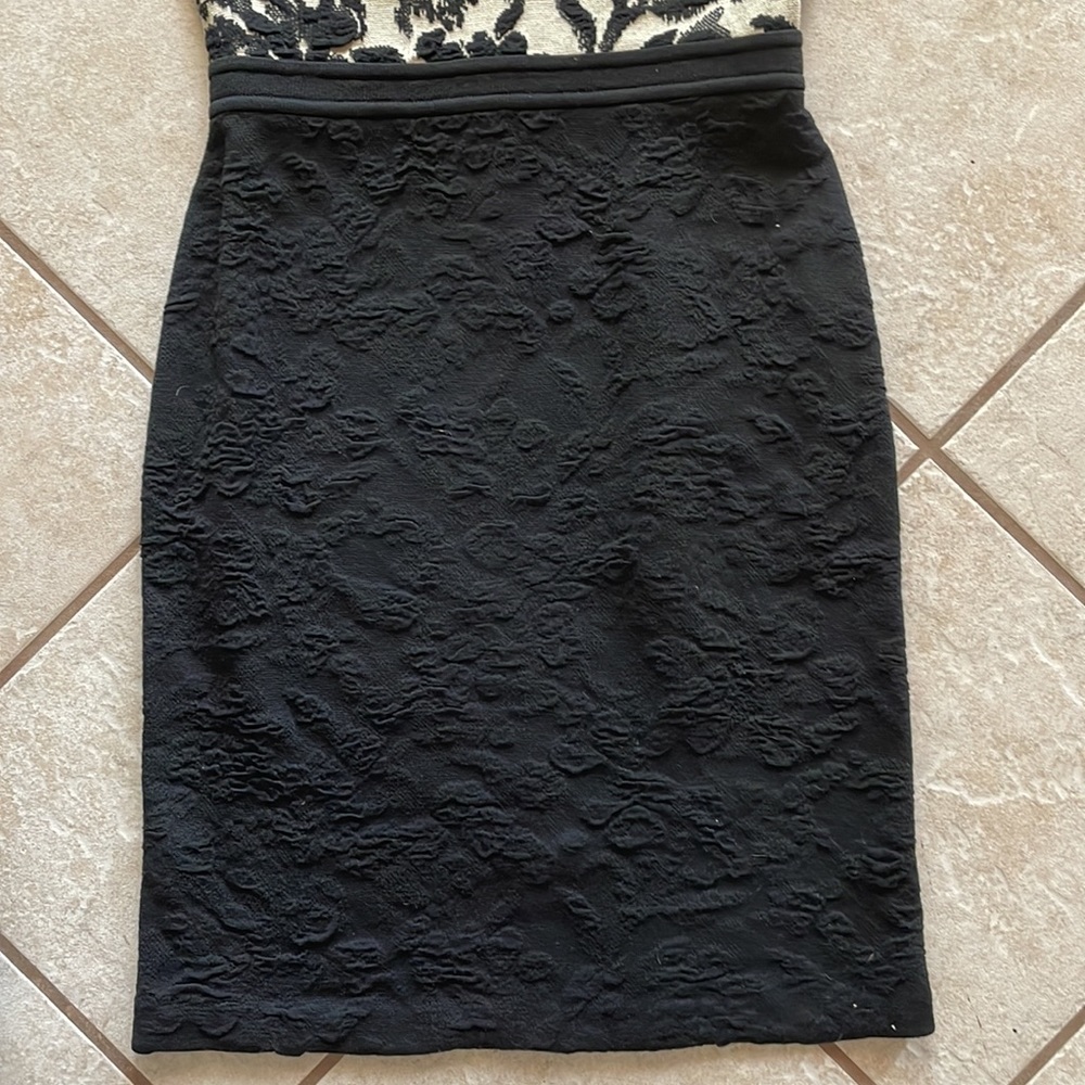 St. John Lace Pattern Midi-Length Textured Knit D… - image 8